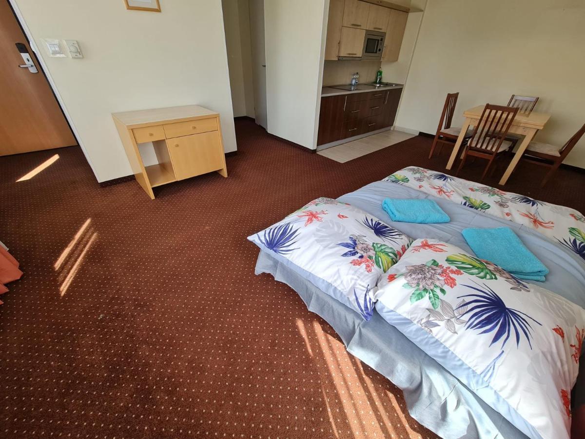 10Q - Z6 Apartament 701 Warszawa Exteriör bild